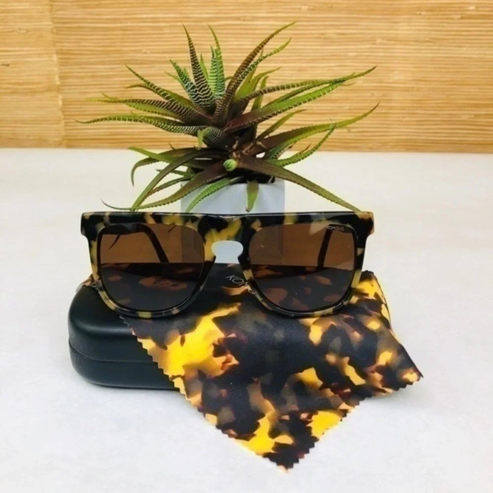 KOMONO Bennet Tortoise Demi Sunglasses NEW brown UV400